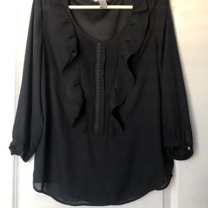 Classic black ruffle 3/4 length shirt